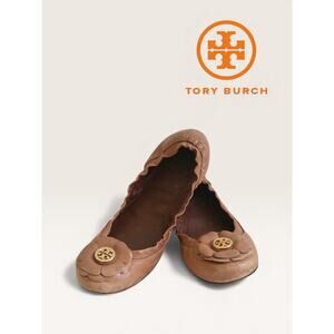 Tory Burch Flower Medallion Tan Leather Ballet Flats Size 7.5  VGUC